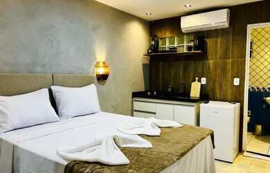 Imagem: O apartamento possui 1 Dormitório, Acomodam 2 pessoas e está