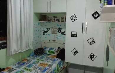 Imagem: O apartamento possui 2 Dormitórios, 1 Banheiro, 1 Vaga na garagem