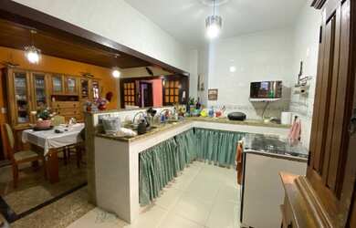 Imagem 4: Vendo Casa com 3 quartos e garagem no Quitandinha - Petrópolis/RJ CV 23.745