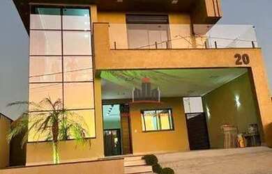 Imagem: A casa em condomínio possui 4 Dormitórios, 4 Banheiros, 3