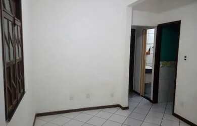 Imagem: A casa possui 2 Dormitórios, 2 Banheiros, 2 Vagas na garagem