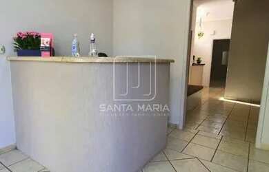 Imagem: O depósito possui 3 Vagas na garagem, 170m² de Área e está