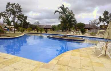 Imagem: O apartamento possui 2 Dormitórios e 2 Vagas na garagem e está