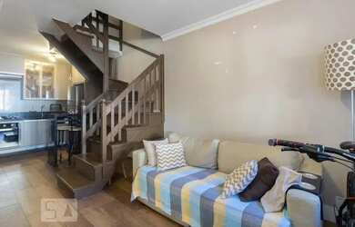 Imagem: A casa em condomínio possui 3 Dormitórios, 2 Banheiros, 1