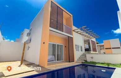 Imagem: A casa possui 3 Dormitórios, 2 Vagas na garagem e está localizado