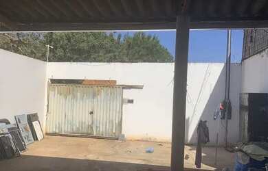 Imagem 3: Vendo casa. 240m² de Área, 3 Vagas na garageme2 Dormitórios