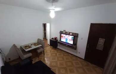 Imagem: A casa possui 3 Dormitórios, 2 Banheiros, 1 Vaga na garagem