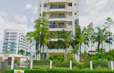 Imagem: O apartamento possui 2 Dormitórios, 3 Banheiros, 1 Vaga na