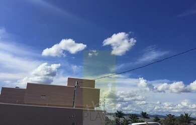 Imagem: A casa em condomínio possui 3 Dormitórios, 2 Banheiros, 4