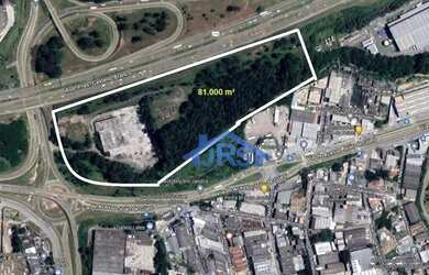 Imagem: O terreno possui 81.000m² de Área e está localizado em Jardim