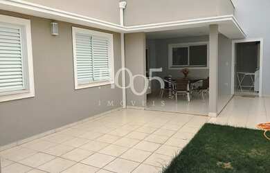 Imagem 2: Linda casa disponível para venda no condomínio Vila das Hortênsias em Itu. Conta com 263m2