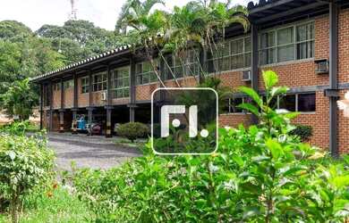 Imagem: O depósito possui 5 Vagas na garagem, 2.614m² de Área e