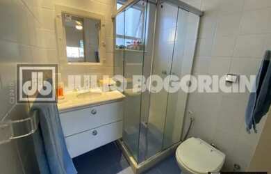 Imagem 12: Rua General Artigas 3ª quadra prédio recuado 2 suítes vista Dois irmãos portaria 24 horas