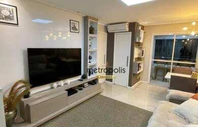 Imagem: O apartamento possui 2 Dormitórios, 2 Banheiros, 2 Vagas na