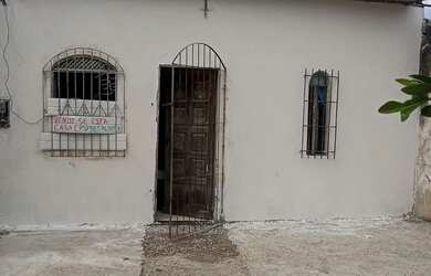 Imagem: A casa possui 2 Dormitórios, 1 Banheiro e está localizado