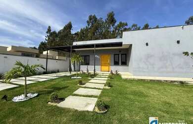 Imagem: A casa em condomínio possui 3 Dormitórios, 2 Banheiros, 3