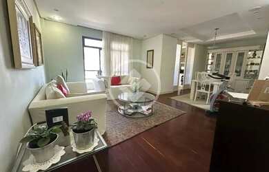 Imagem: O apartamento possui 4 Dormitórios, 3 Banheiros, 1 Vaga na