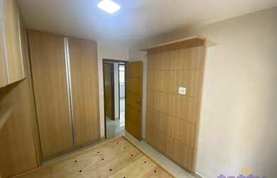 Imagem 12: Venda de apartamento de 3 quartos na Colina. Com armários e amplamente reformado