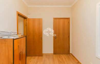 Imagem 9: CASA COMERCIAL 330 m² com 09 vagas NO MENINO DEUS