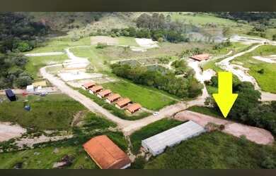 Imagem: O terreno possui 1075m² de Área e está localizado em Carafá