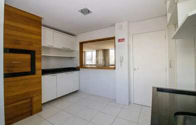 Imagem 4: Apartamento para Aluguel em Moinhos de Vento - 3 dormitórios e 170 m²...