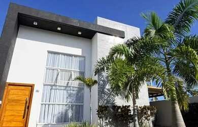 Imagem: A casa em condomínio possui 4 Dormitórios, 5 Banheiros, 4