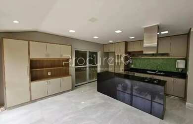 Imagem: A casa em condomínio possui 3 Dormitórios, 5 Banheiros, 4