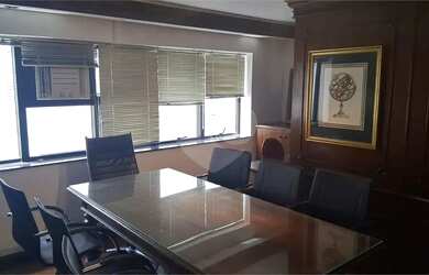 Imagem: Sala para alugar no condomínio Edifício Vitòria Plaza, São