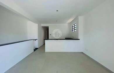 Imagem: A casa possui 2 Dormitórios, 3 Banheiros, 1 Vaga na garagem