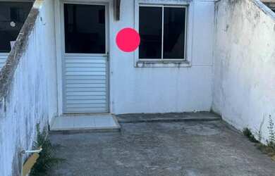 Imagem: A casa em condomínio para alugar possui 2 Dormitórios, 1 Banheiro