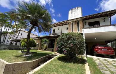 Imagem: A casa em condomínio possui 5 Dormitórios, 5 Banheiros, 2