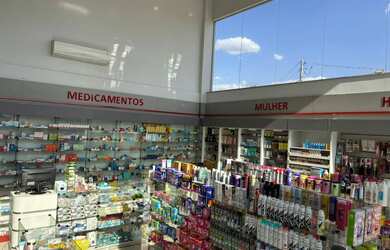 Imagem 3: Vendo extrutura de farmácia completa com mercadoria