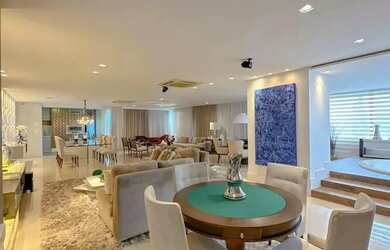 Imagem: O apartamento possui 4 Dormitórios, 5 Banheiros, 4 Vagas na