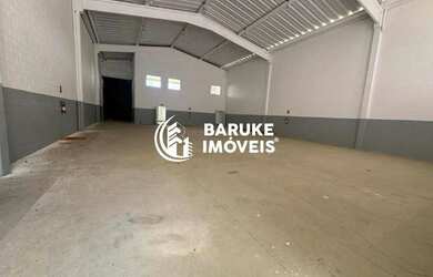 Imagem: O depósito possui 5 Vagas na garagem e 500m² de Área e está