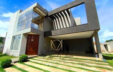 Imagem: A casa em condomínio possui 4 Dormitórios, 5 Banheiros, 4