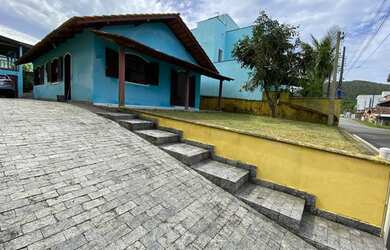 Imagem 4: Praia de Itaguaçu Rua Tirania Temporada. 700 reais a diária