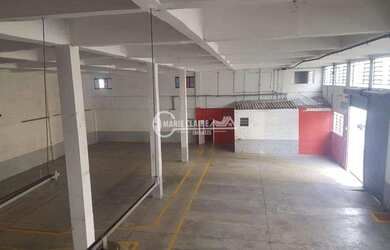 Imagem: O depósito possui 1.819m² de Área e está localizado em