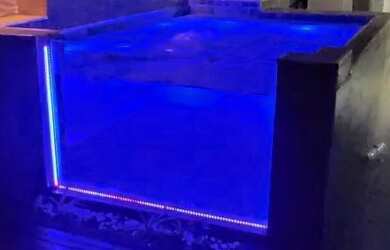 Imagem: A casa possui 2 Dormitórios, 3 Banheiros, 3 Vagas na garagem