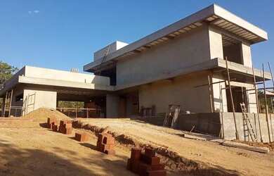 Imagem 6: Casa Lago Corumbá IV. 1.016m² de Área, 4 Vagas na garageme4 Dormitórios