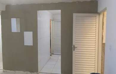 Imagem: A casa possui 2 Dormitórios, 1 Banheiro, 3 Vagas na garagem