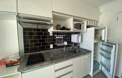 Imagem: O apartamento possui 1 Dormitório, 1 Banheiro, 1 Vaga na garagem