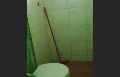 Imagem: A casa possui 2 Dormitórios, 1 Banheiro e está localizado