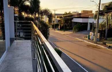 Imagem: A casa em condomínio possui 3 Dormitórios, 4 Banheiros, 3