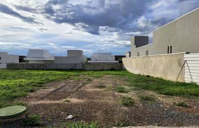 Imagem 3: Vende-se terreno com 300m2 no Condomínio Belvedere II em Cuiabá MT