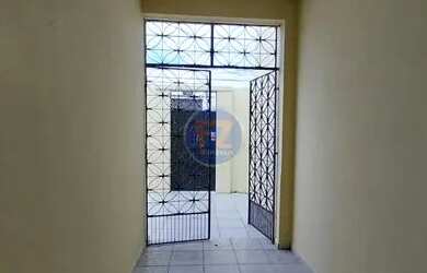 Imagem: A casa possui 3 Dormitórios, 1 Banheiro, 75m² de Área e