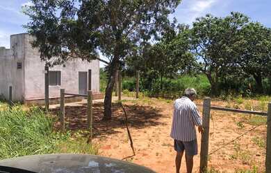 Imagem: A chácara possui 2.100m² de Área e está localizado em Lontra