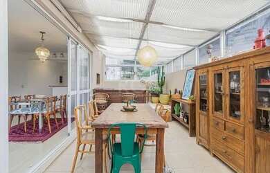 Imagem: O apartamento possui 2 Dormitórios, 3 Banheiros, 2 Vagas na