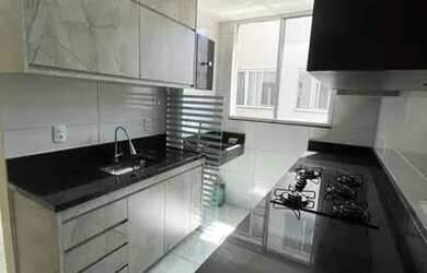 Imagem: O apartamento possui 2 Dormitórios, 1 Banheiro, 1 Vaga na garagem