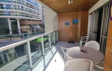 Imagem: O apartamento possui 4 Dormitórios, 3 Banheiros, 2 Vagas na