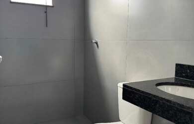 Imagem 7: Excelente casa 3/4 sendo 1 suíte com fácil acesso à Av. Ayrton Senna